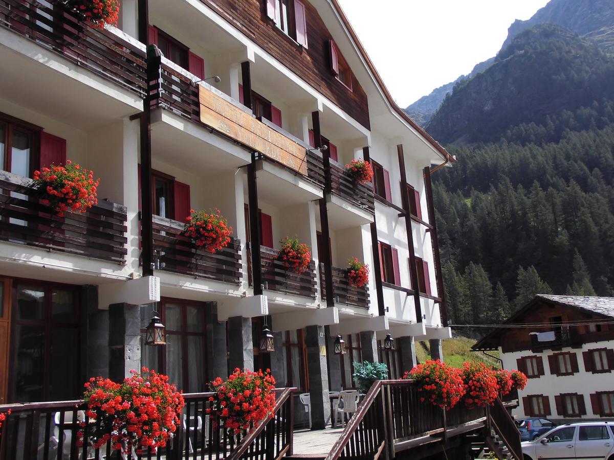 Hotel Residence Valverde Gressoney-La-Trinite Exterior photo
